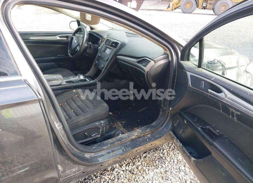 Photo 5 of 2017 Ford Fusion HYBRID SE (VIN 3FA6P0LUXHR297140)