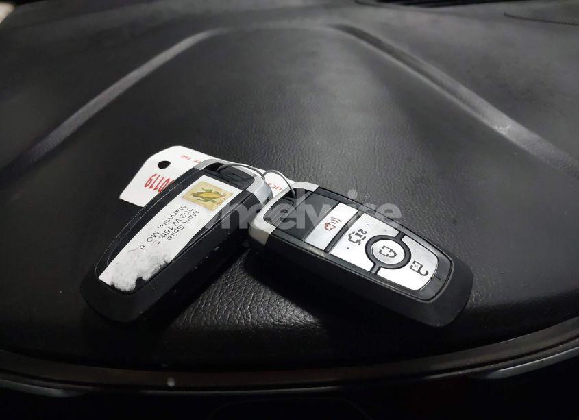 Photo 11 of 2017 Ford Fusion HYBRID SE (VIN 3FA6P0LUXHR307424)