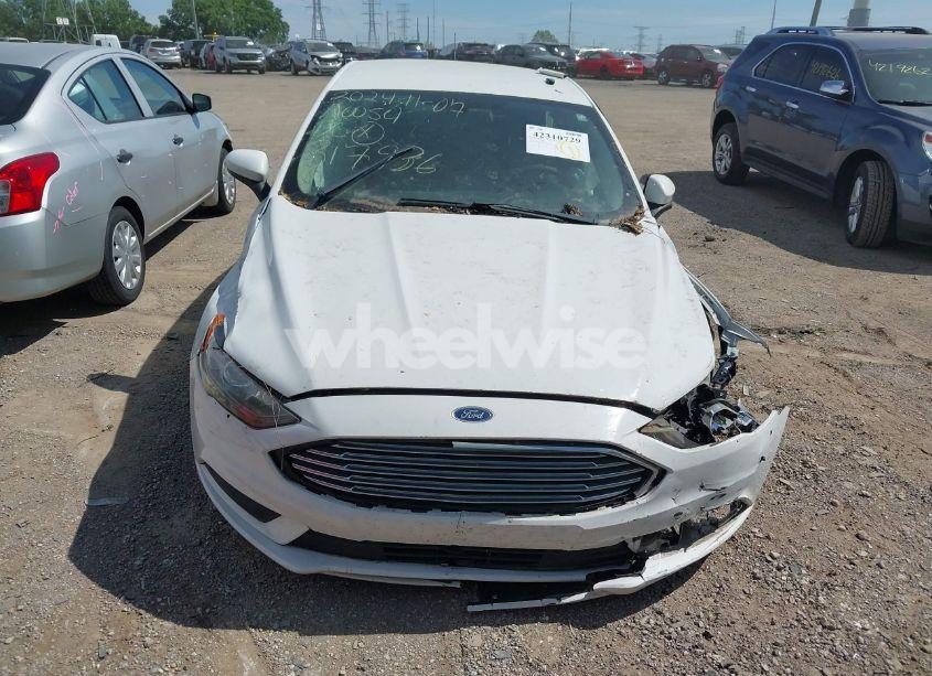 Photo 12 of 2017 Ford Fusion HYBRID SE (VIN 3FA6P0LUXHR317936)