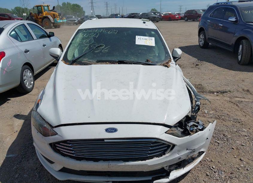 Photo 18 of 2017 Ford Fusion HYBRID SE (VIN 3FA6P0LUXHR317936)