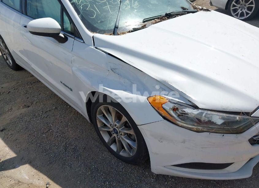 Photo 19 of 2017 Ford Fusion HYBRID SE (VIN 3FA6P0LUXHR317936)