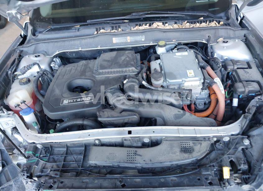 Photo 10 of 2017 Ford Fusion HYBRID SE (VIN 3FA6P0LUXHR357336)