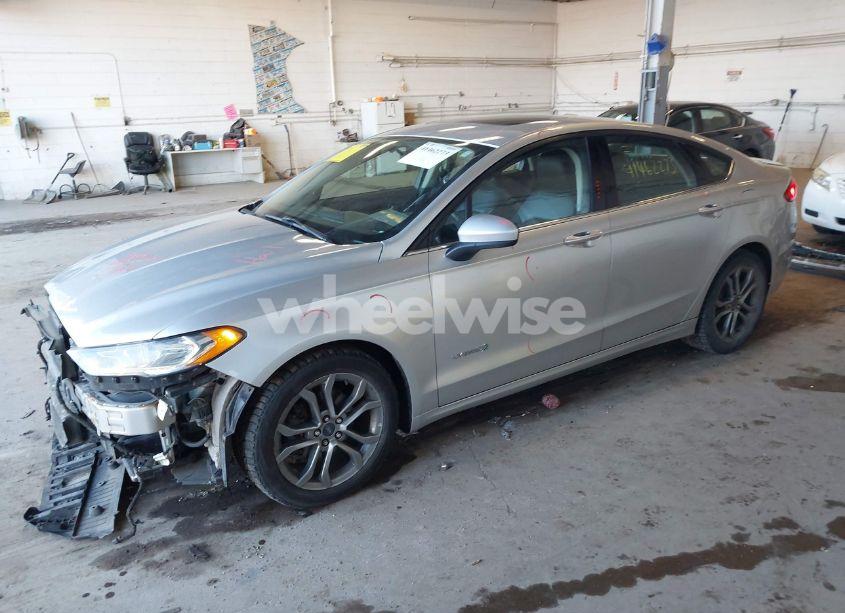 Photo 2 of 2017 Ford Fusion HYBRID SE (VIN 3FA6P0LUXHR357336)
