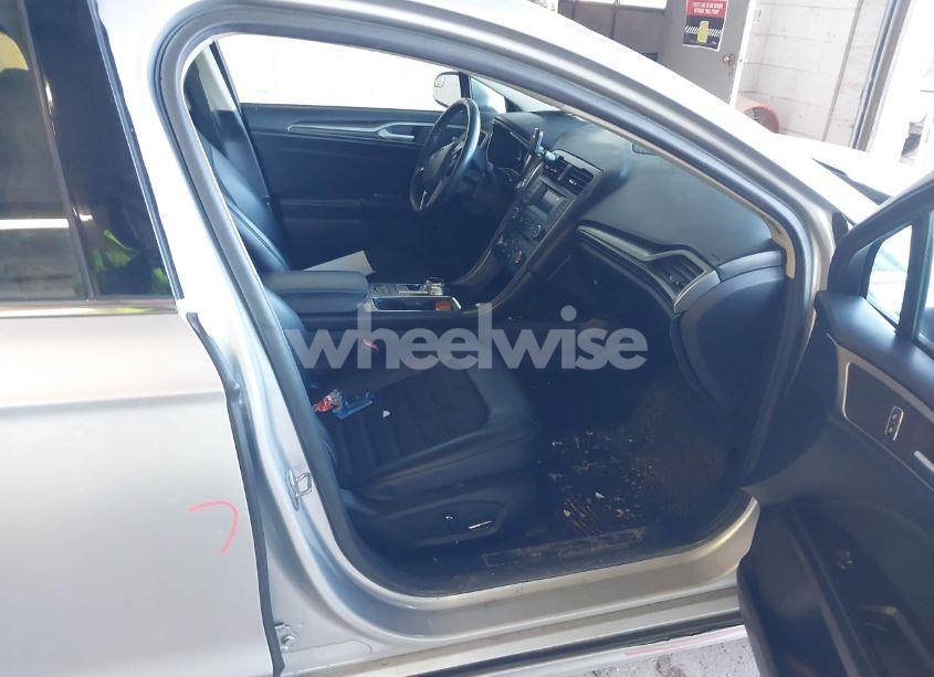 Photo 5 of 2017 Ford Fusion HYBRID SE (VIN 3FA6P0LUXHR357336)