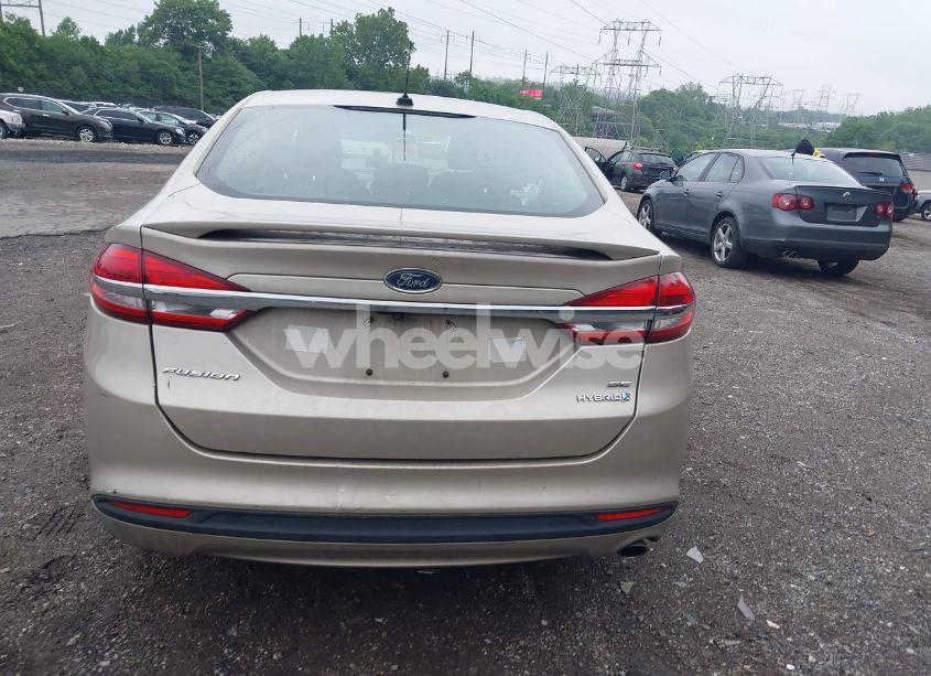 Photo 17 of 2017 Ford Fusion HYBRID SE (VIN 3FA6P0LUXHR374315)