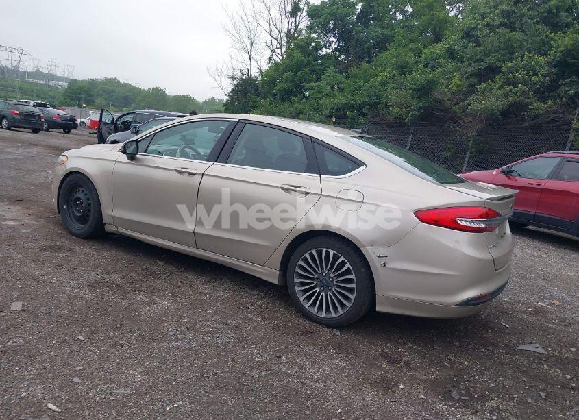 Photo 3 of 2017 Ford Fusion HYBRID SE (VIN 3FA6P0LUXHR374315)