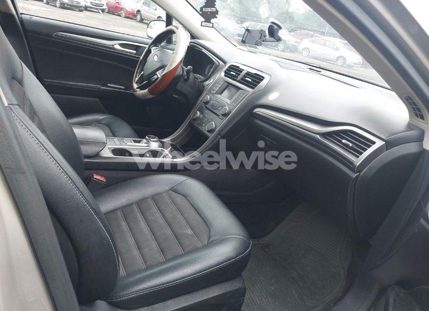 Photo 5 of 2017 Ford Fusion HYBRID SE (VIN 3FA6P0LUXHR374315)