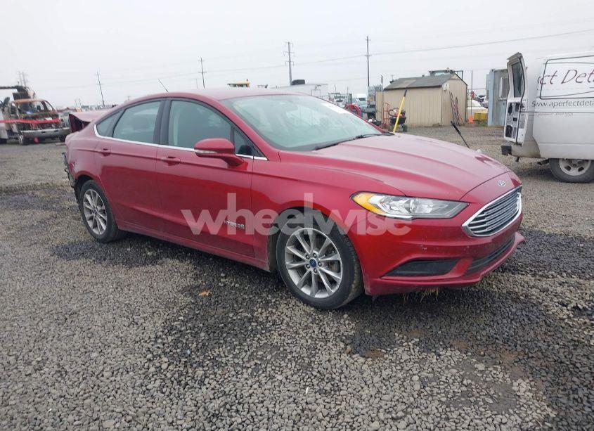 2017 Ford Fusion HYBRID SE (VIN 3FA6P0LUXHR378199) main photo