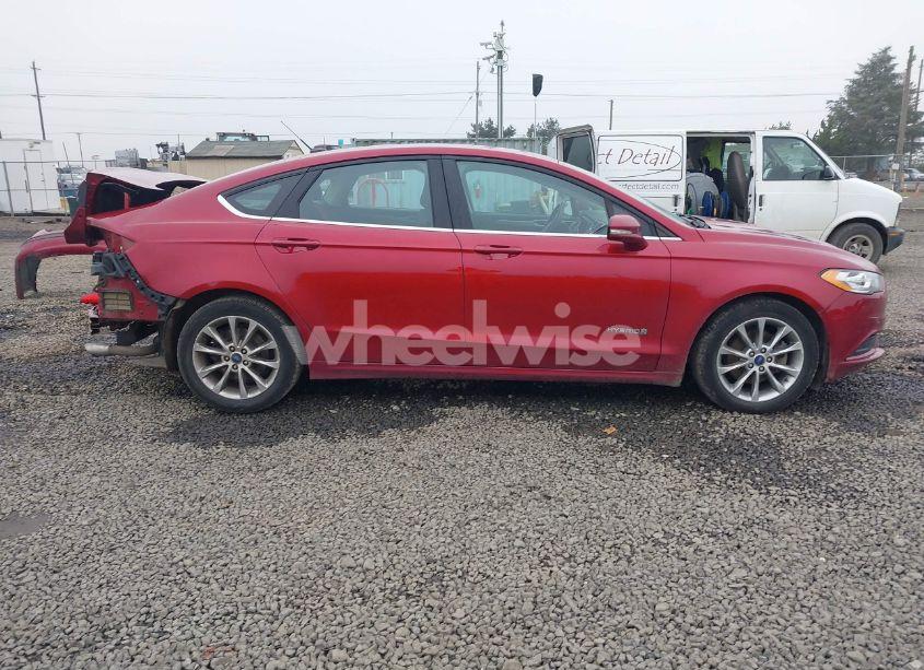 Photo 14 of 2017 Ford Fusion HYBRID SE (VIN 3FA6P0LUXHR378199)