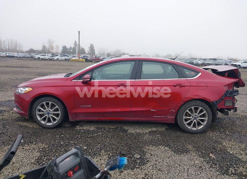 Photo 15 of 2017 Ford Fusion HYBRID SE (VIN 3FA6P0LUXHR378199)