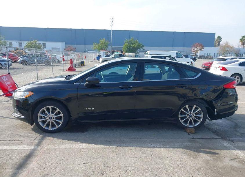 Photo 14 of 2017 Ford Fusion HYBRID SE (VIN 3FA6P0LUXHR385461)