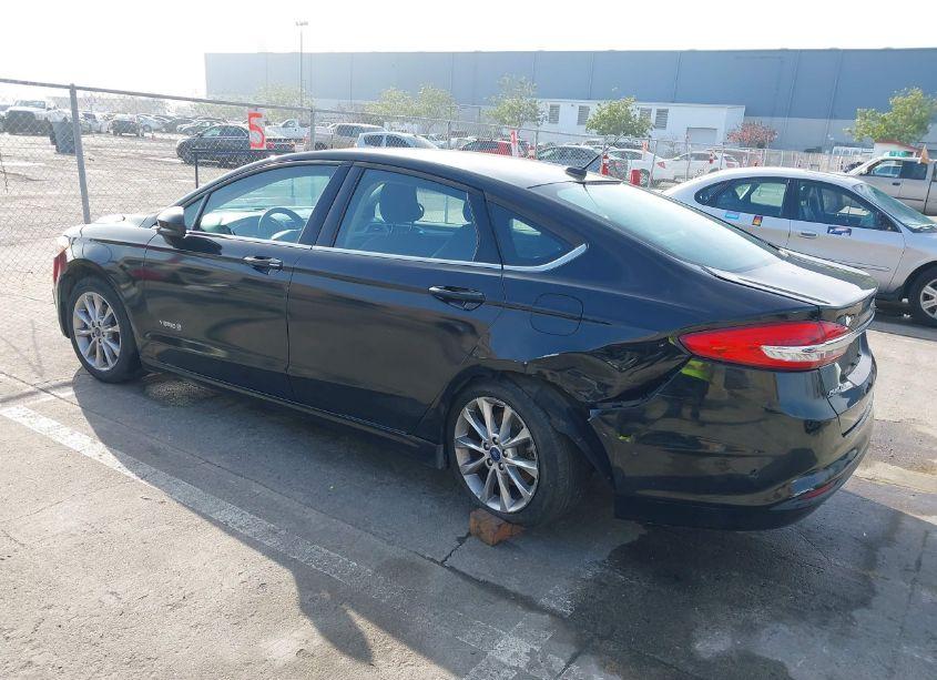 Photo 3 of 2017 Ford Fusion HYBRID SE (VIN 3FA6P0LUXHR385461)