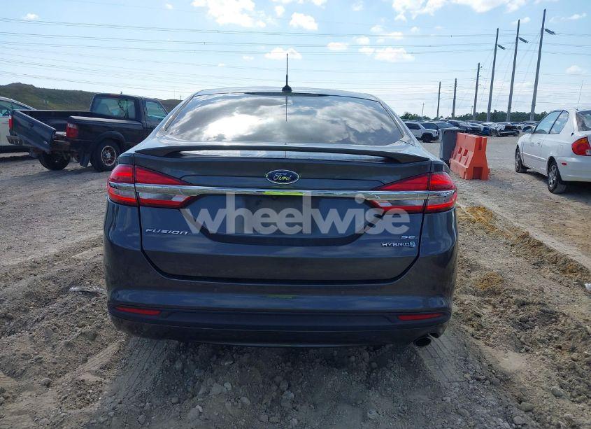 Photo 16 of 2018 Ford Fusion HYBRID SE (VIN 3FA6P0LUXJR119735)