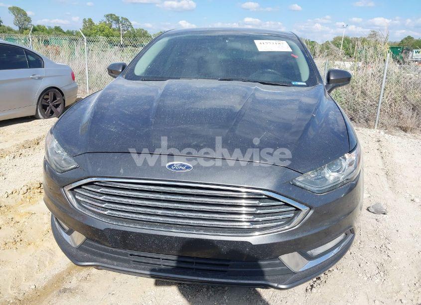Photo 6 of 2018 Ford Fusion HYBRID SE (VIN 3FA6P0LUXJR119735)