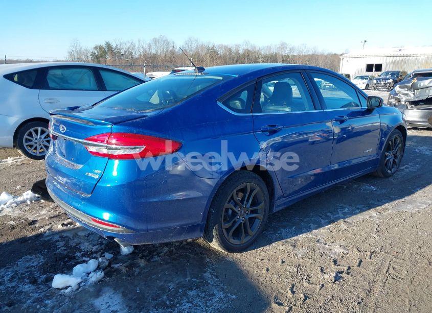 Photo 4 of 2018 Ford Fusion HYBRID SE (VIN 3FA6P0LUXJR137930)