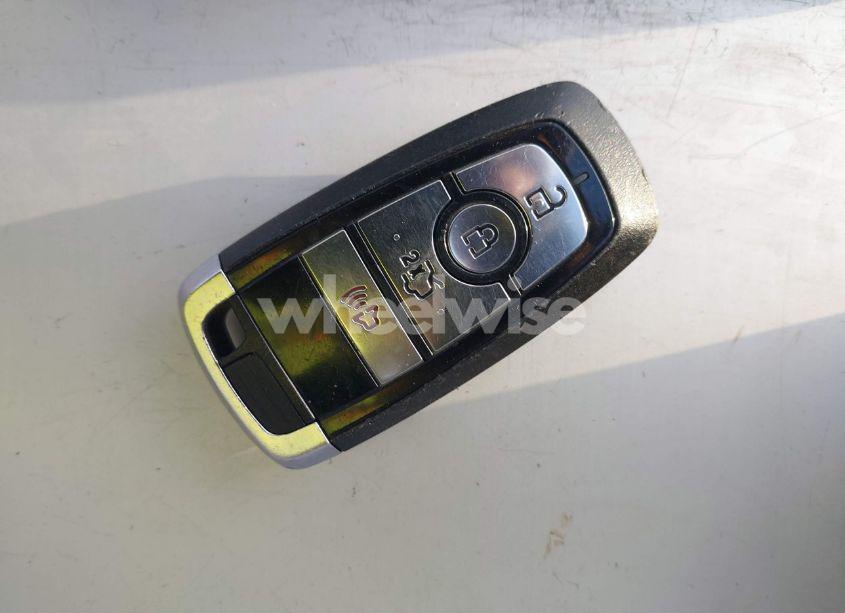 Photo 11 of 2018 Ford Fusion HYBRID SE (VIN 3FA6P0LUXJR146983)