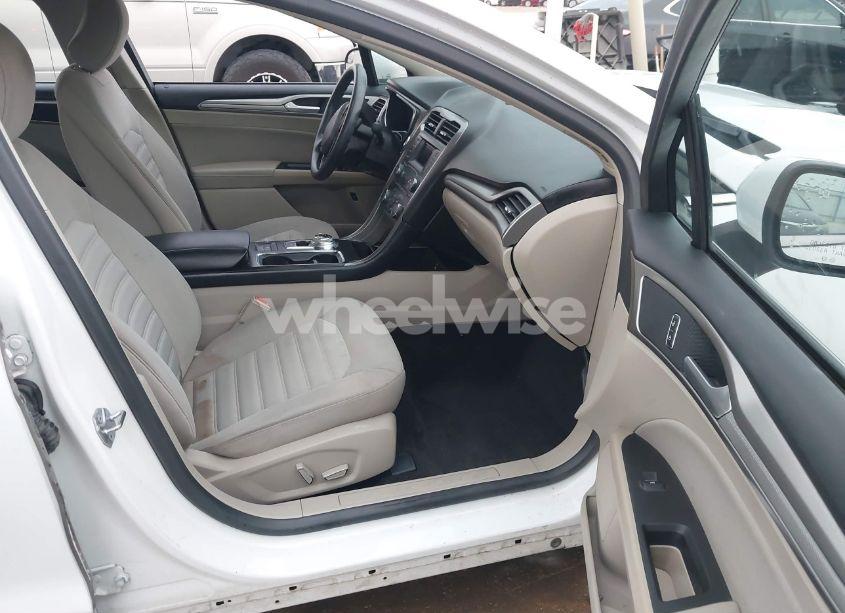 Photo 5 of 2018 Ford Fusion HYBRID SE (VIN 3FA6P0LUXJR146983)