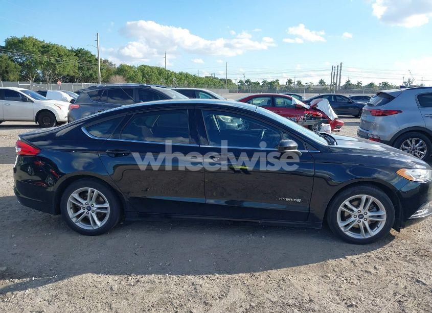 Photo 13 of 2018 Ford Fusion HYBRID SE (VIN 3FA6P0LUXJR223058)