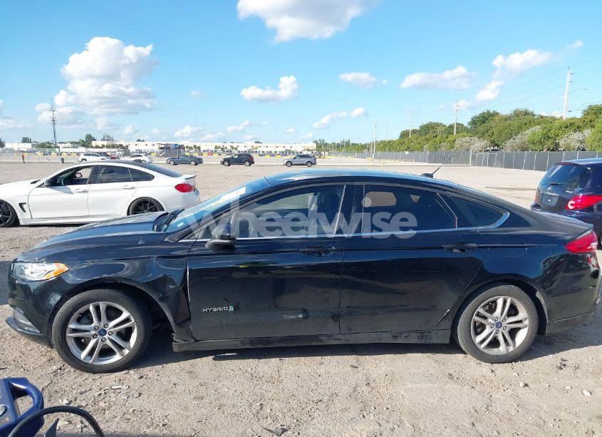 Photo 14 of 2018 Ford Fusion HYBRID SE (VIN 3FA6P0LUXJR223058)