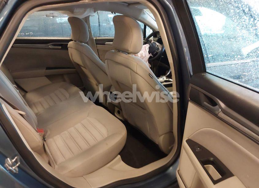 Photo 8 of 2019 Ford Fusion HYBRID SE (VIN 3FA6P0LUXKR100605)