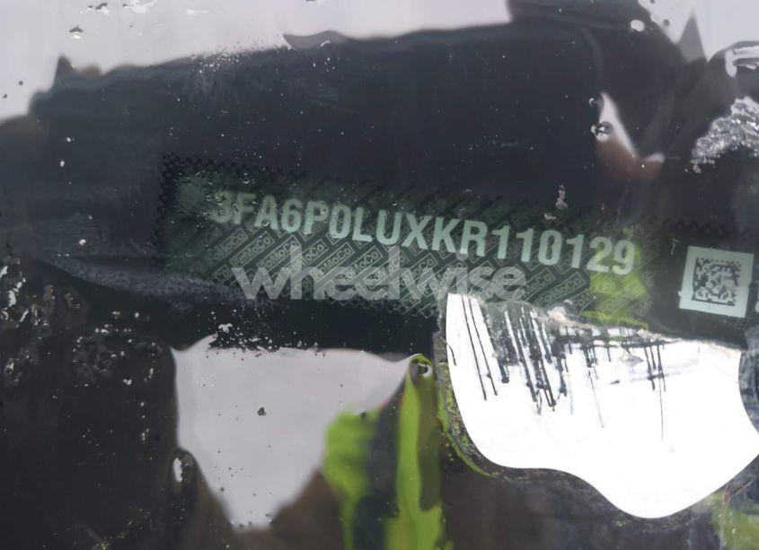 Photo 11 of 2019 Ford Fusion HYBRID SE (VIN 3FA6P0LUXKR110129)