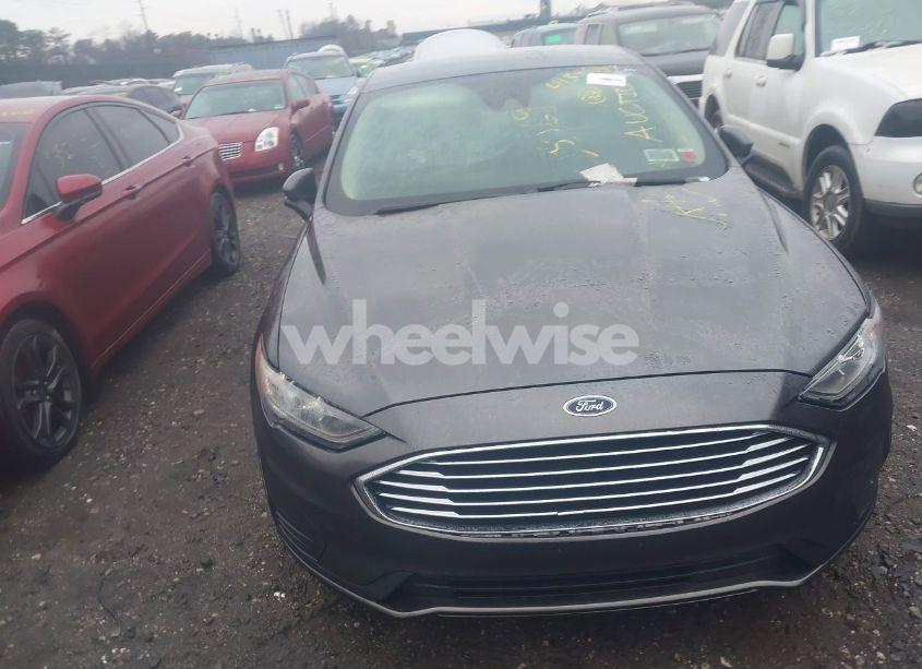 Photo 12 of 2019 Ford Fusion HYBRID SE (VIN 3FA6P0LUXKR110129)
