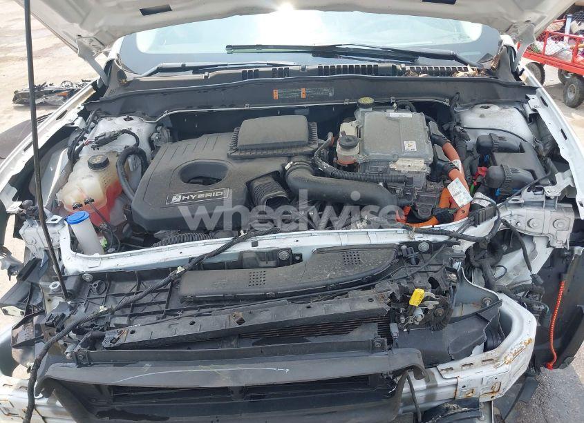Photo 10 of 2019 Ford Fusion HYBRID SE (VIN 3FA6P0LUXKR124693)