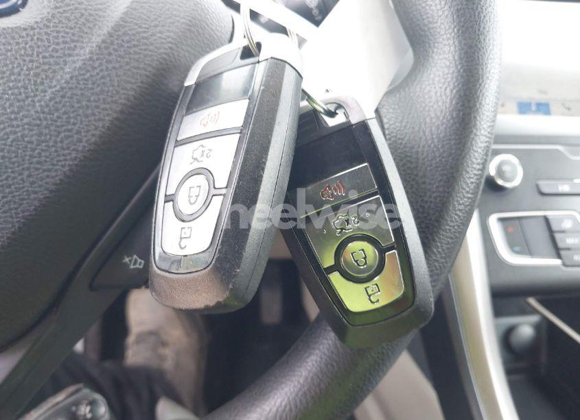 Photo 11 of 2019 Ford Fusion HYBRID SE (VIN 3FA6P0LUXKR124693)