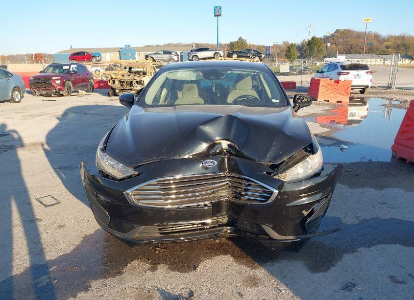 Photo 12 of 2019 Ford Fusion HYBRID SE (VIN 3FA6P0LUXKR222672)
