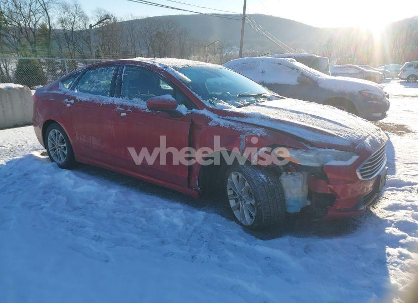 2020 Ford Fusion HYBRID SE (VIN 3FA6P0LUXLR158747) main photo