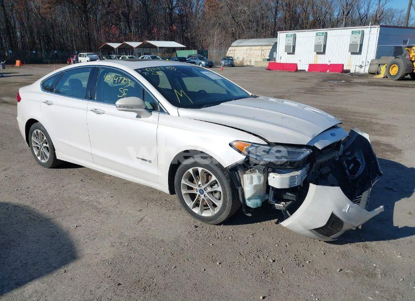 2019 Ford Fusion HYBRID SEL (VIN 3FA6P0MU0KR112695) main photo