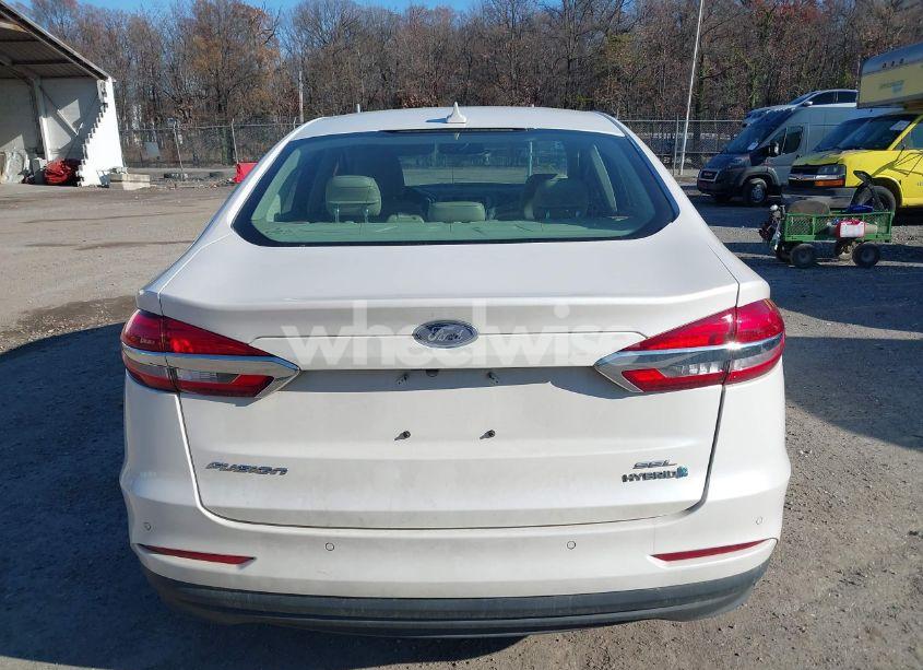 Photo 16 of 2019 Ford Fusion HYBRID SEL (VIN 3FA6P0MU0KR112695)