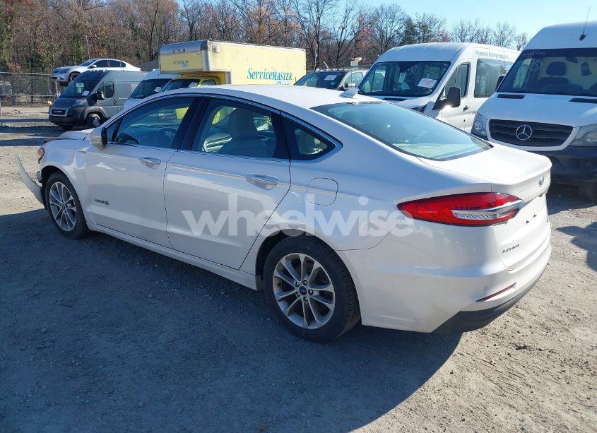 Photo 3 of 2019 Ford Fusion HYBRID SEL (VIN 3FA6P0MU0KR112695)