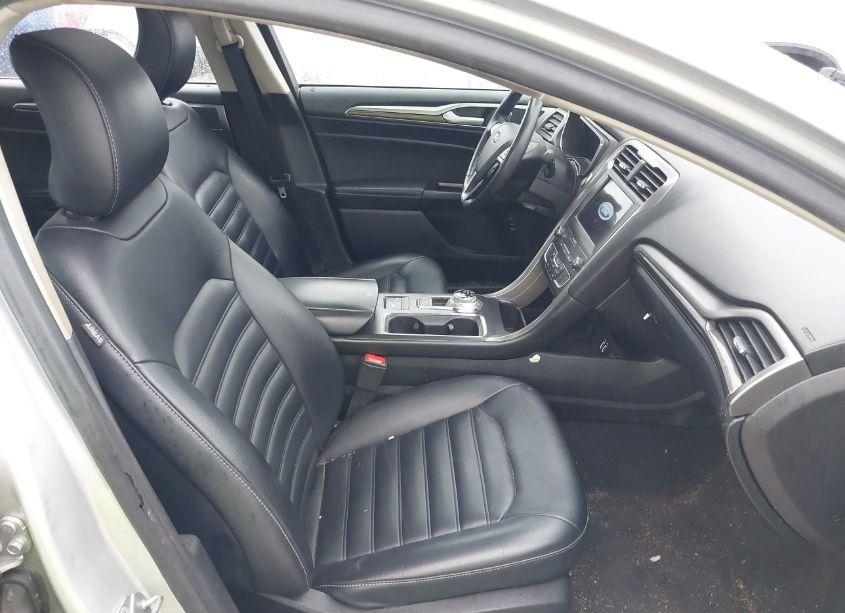 Photo 5 of 2019 Ford Fusion HYBRID SEL (VIN 3FA6P0MU1KR256109)