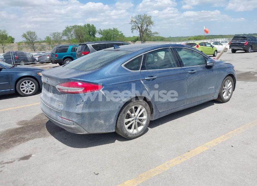 Photo 4 of 2019 Ford Fusion HYBRID SEL (VIN 3FA6P0MU2KR140367)