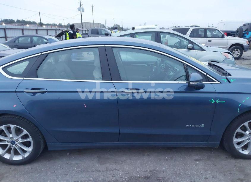 Photo 14 of 2019 Ford Fusion HYBRID SEL (VIN 3FA6P0MU3KR168422)