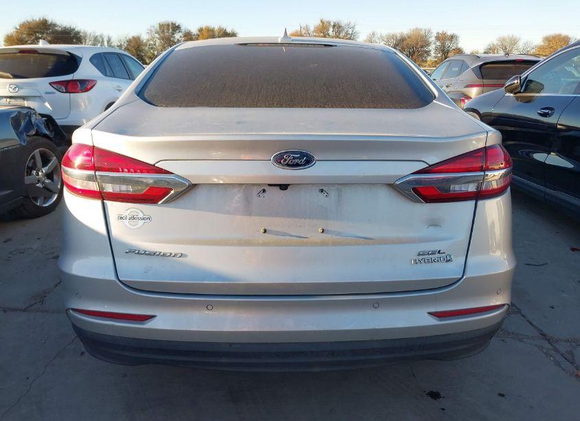 Photo 16 of 2019 Ford Fusion HYBRID SEL (VIN 3FA6P0MU5KR149726)