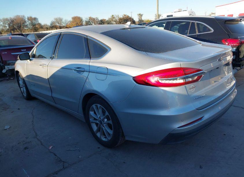 Photo 3 of 2019 Ford Fusion HYBRID SEL (VIN 3FA6P0MU5KR149726)