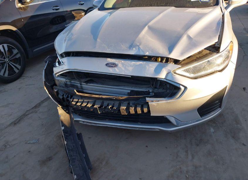 Photo 6 of 2019 Ford Fusion HYBRID SEL (VIN 3FA6P0MU5KR149726)