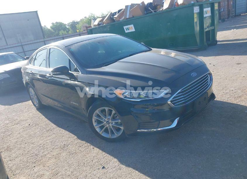 2019 Ford Fusion HYBRID SEL (VIN 3FA6P0MU5KR203851) main photo