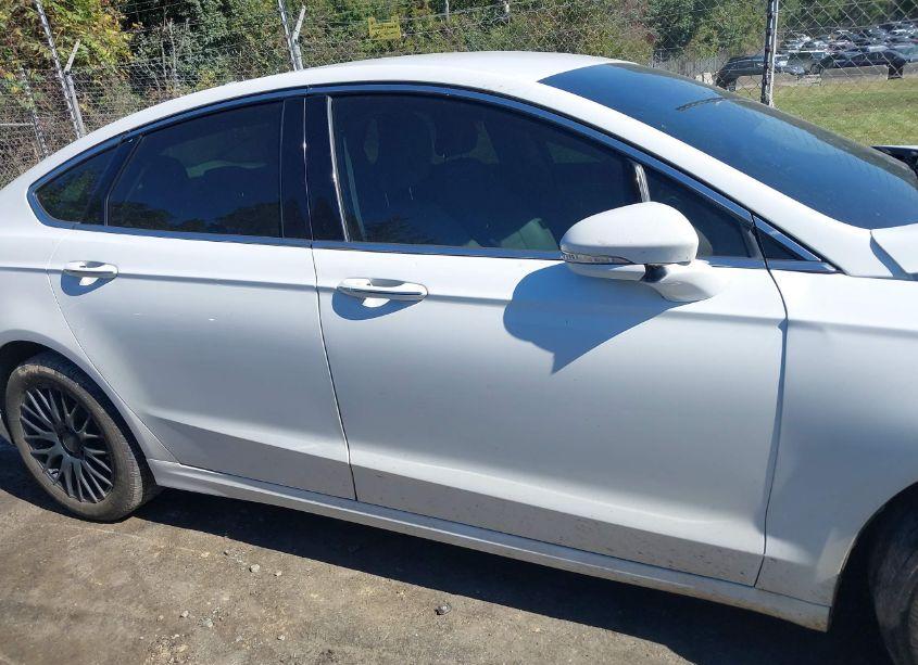 Photo 13 of 2019 Ford Fusion HYBRID SEL (VIN 3FA6P0MU5KR273270)