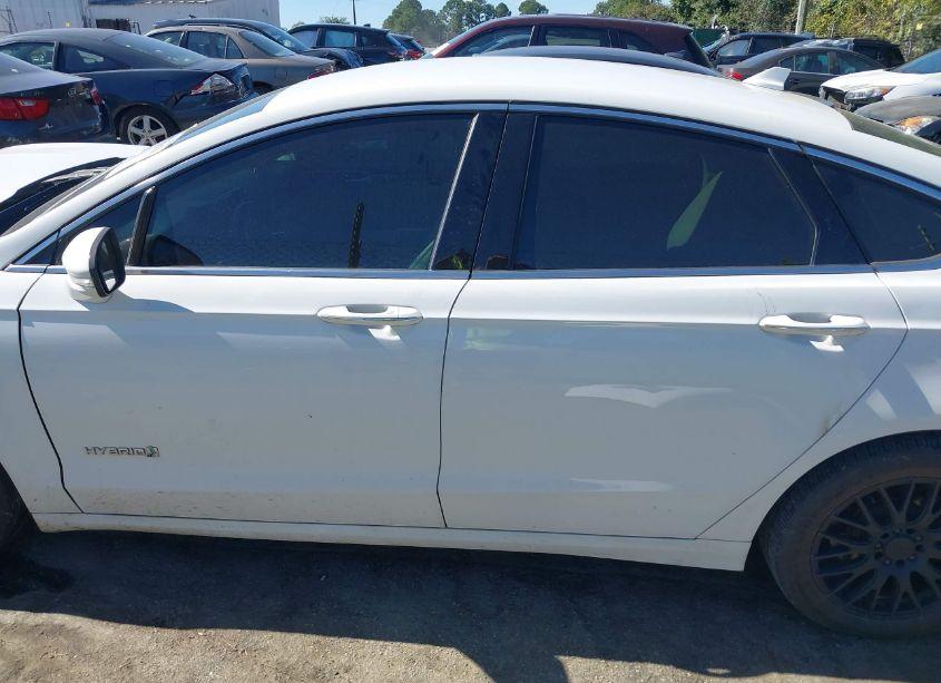 Photo 14 of 2019 Ford Fusion HYBRID SEL (VIN 3FA6P0MU5KR273270)