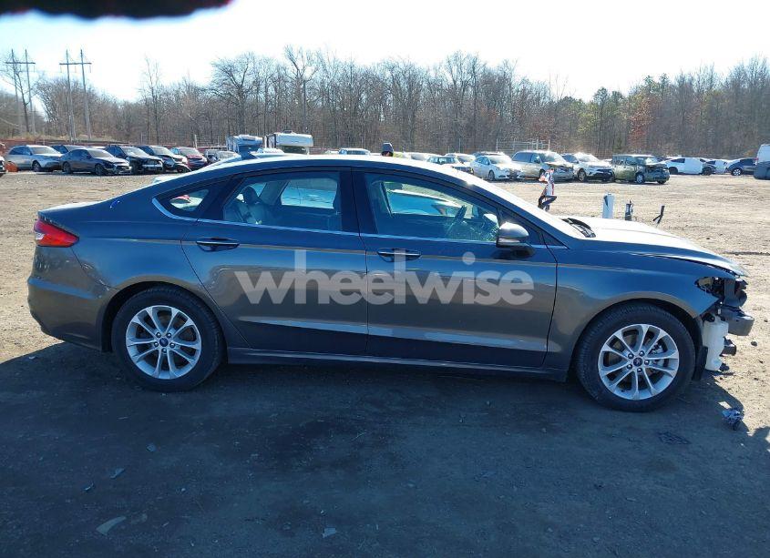 Photo 13 of 2020 Ford Fusion HYBRID SEL (VIN 3FA6P0MU6LR159084)