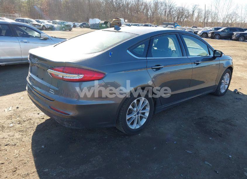 Photo 4 of 2020 Ford Fusion HYBRID SEL (VIN 3FA6P0MU6LR159084)