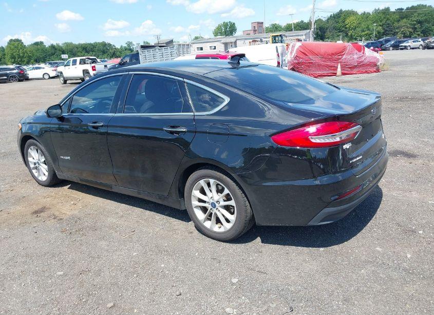 Photo 3 of 2019 Ford Fusion HYBRID SEL (VIN 3FA6P0MU7KR146164)
