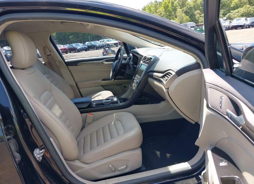 Photo 5 of 2019 Ford Fusion HYBRID SEL (VIN 3FA6P0MU7KR146164)