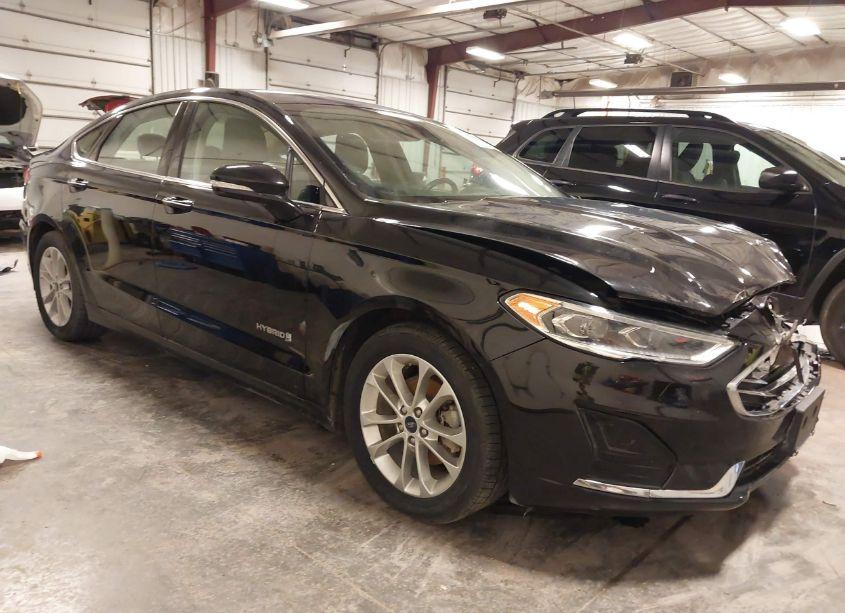2019 Ford Fusion HYBRID SEL (VIN 3FA6P0MU9KR123694) main photo
