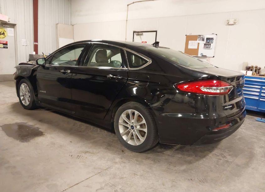 Photo 3 of 2019 Ford Fusion HYBRID SEL (VIN 3FA6P0MU9KR123694)