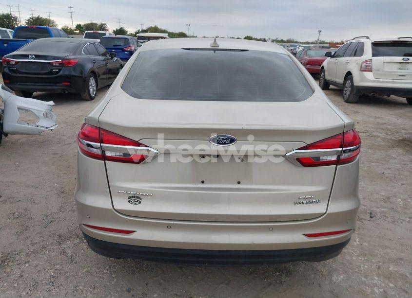 Photo 16 of 2019 Ford Fusion HYBRID SEL (VIN 3FA6P0MU9KR137367)