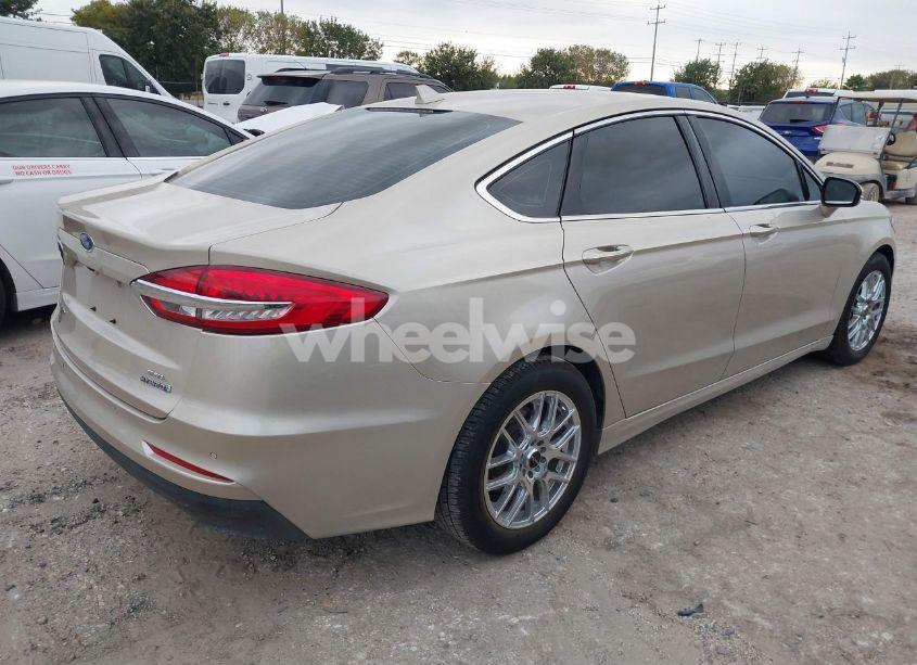 Photo 4 of 2019 Ford Fusion HYBRID SEL (VIN 3FA6P0MU9KR137367)